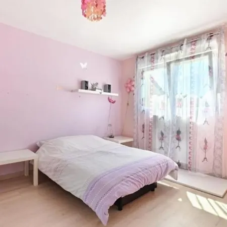 Maison 120 M² A Vigy Buitenkant foto